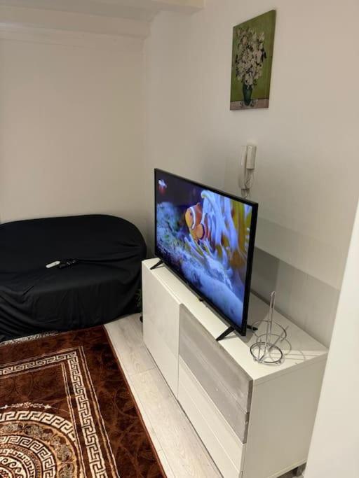 1 Bedroom Studio Central London 220 Экстерьер фото